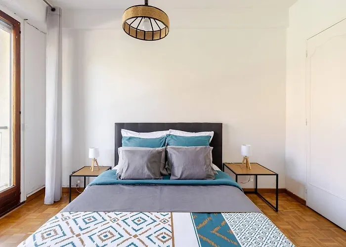 +++++ brand new flat 4 persons near Hotel Martinez, center&Palais des festivals +++++